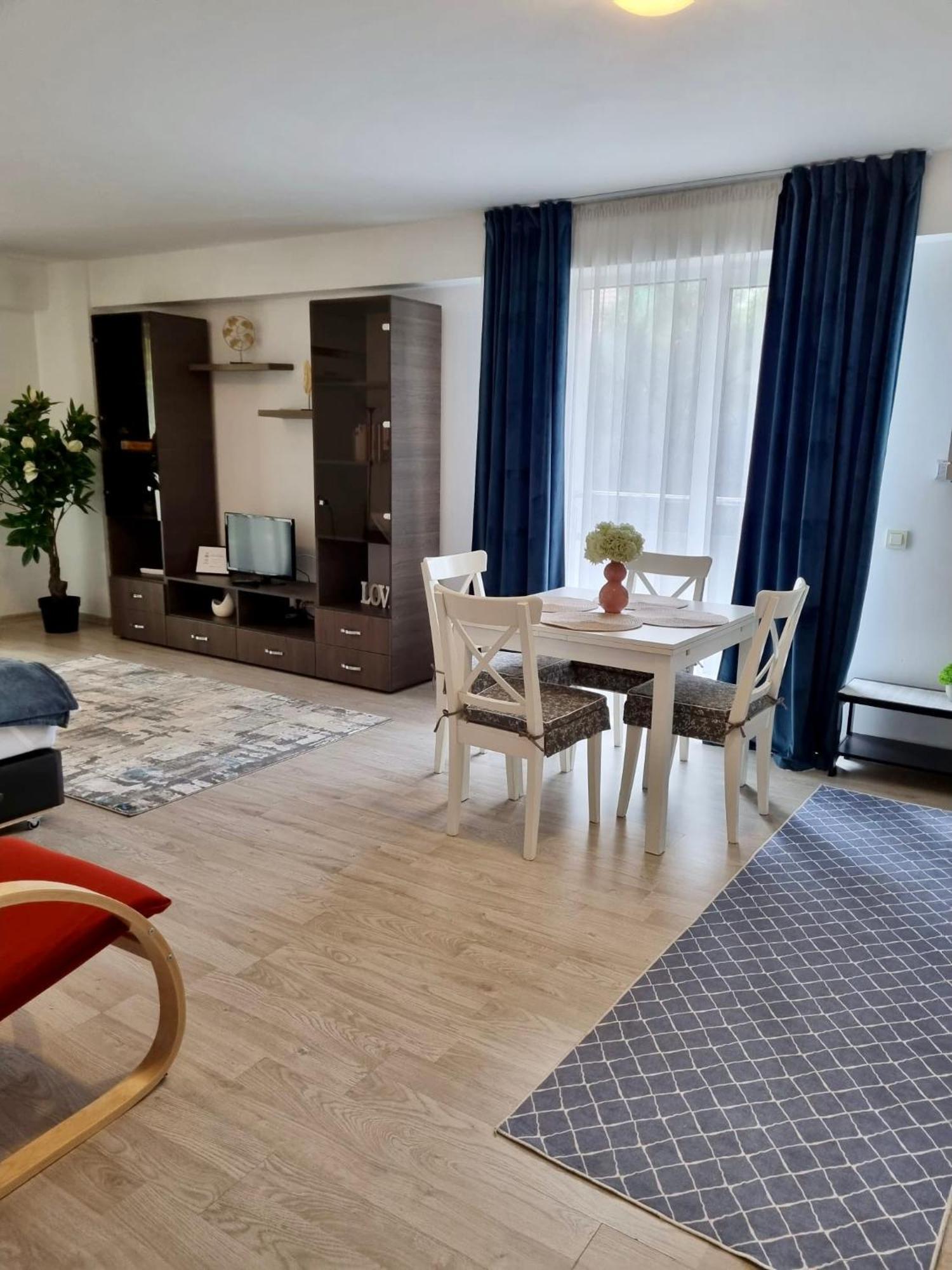Fly Airport Residences & Therme-Self Check-In Otopeni Dış mekan fotoğraf